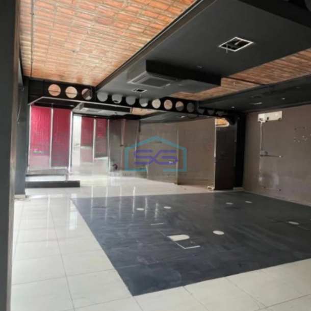 Dijual Cepat Turun Harga Ruang Usaha Luas Bangunan  1150 m² di Menteng Jakarta Pusat-2