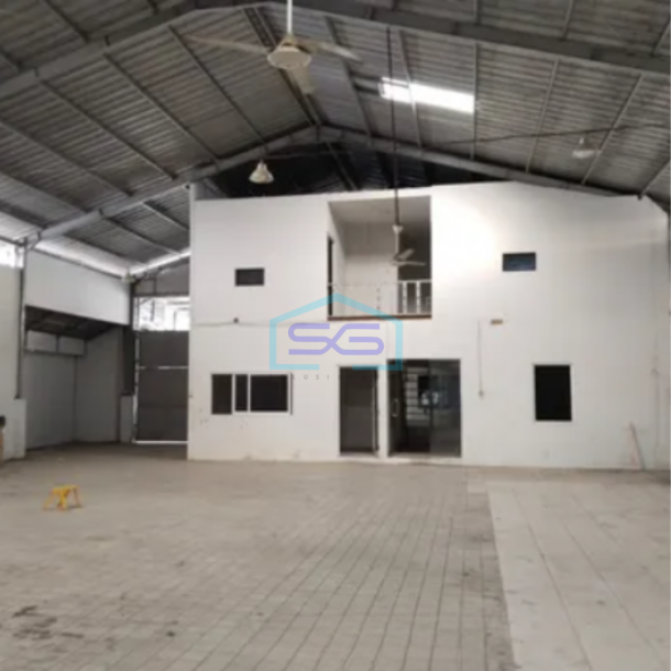 Disewakan Gudang Luas Bangunan 1.000 m² di Kavling DPR Cipondoh Tangerang-1