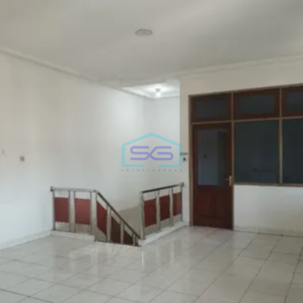 Disewakan Ruang Usaha Luas Bangunan 450 m² di Jatinegara Jakarta Timur-2