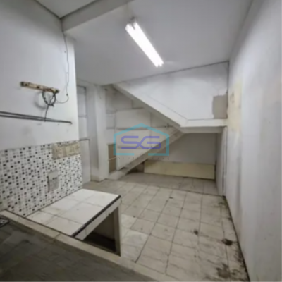 Disewakan Ruang Usaha Luas Bangunan 360 m² di Cawang Jakarta Timur Lokasi Strategis-3