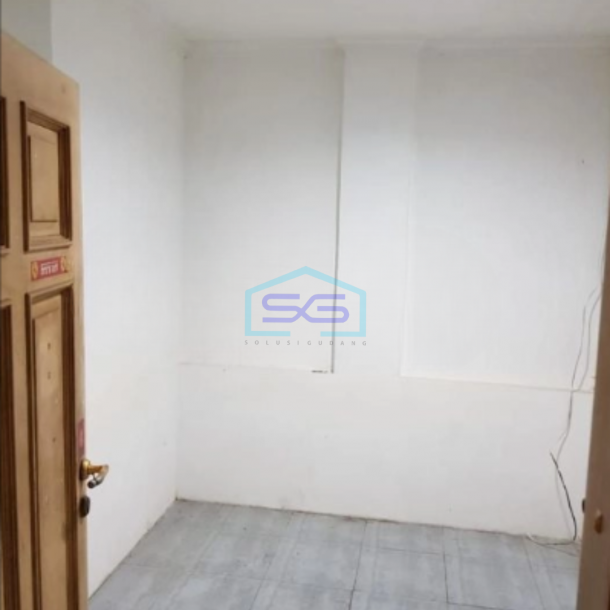 Dijual Ruko Luas Bangunan 217 m² Lokasi Bebas Banjir di Tanah Abang Jakarta Pusat-1