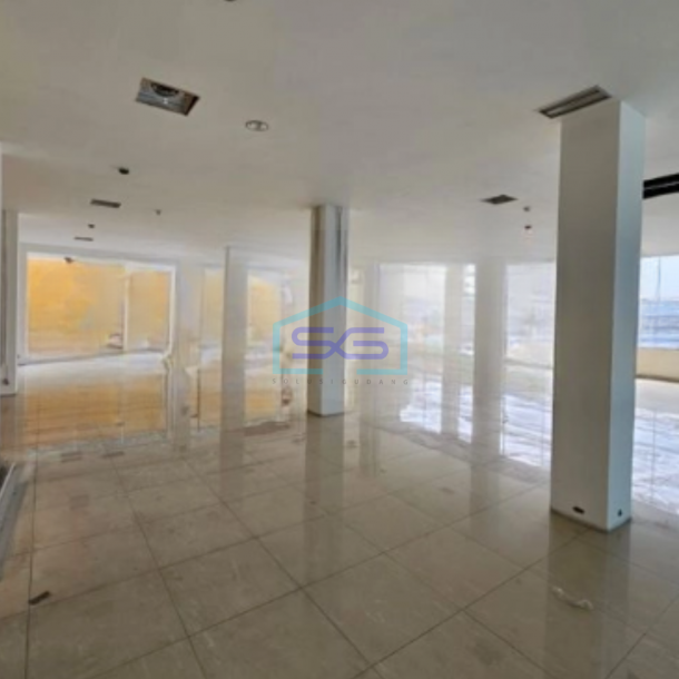 Dijual Ruang Usaha Luas Bangunan 1600 m² di Menteng Jakarta Pusat-2