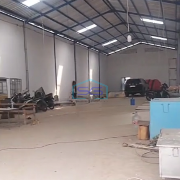 Disewakan Gudang Luas Bangunan 2400 m2 Akses Container 40 Feet di Sepatan Tangerang-2
