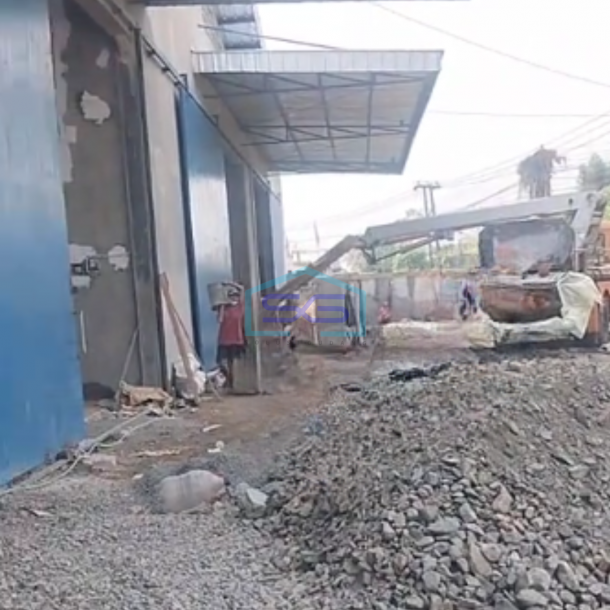 Disewakan Gudang Luas Bangunan 2400 m2 Akses Container 40 Feet di Sepatan Tangerang-1