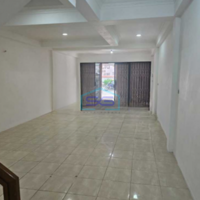 Dijual Ruko Cepat 2 Lantai Luas Bangunan  117 m² Lokasi Kelapa Gading Jakarta Utara