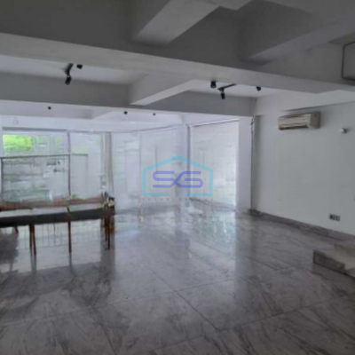 Disewakan Ruko Luas Tanah  300 m² Lokasi Pluit Jakarta Utara