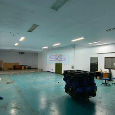 Disewakan Gudang Luas Bangunan 300 m² Lokasi Jelambar Jakarta Barat