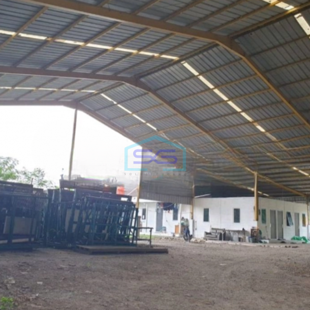 Dijual Cepat Gudang Murah Luas Bangunan 1000 m² di Tangerang-1