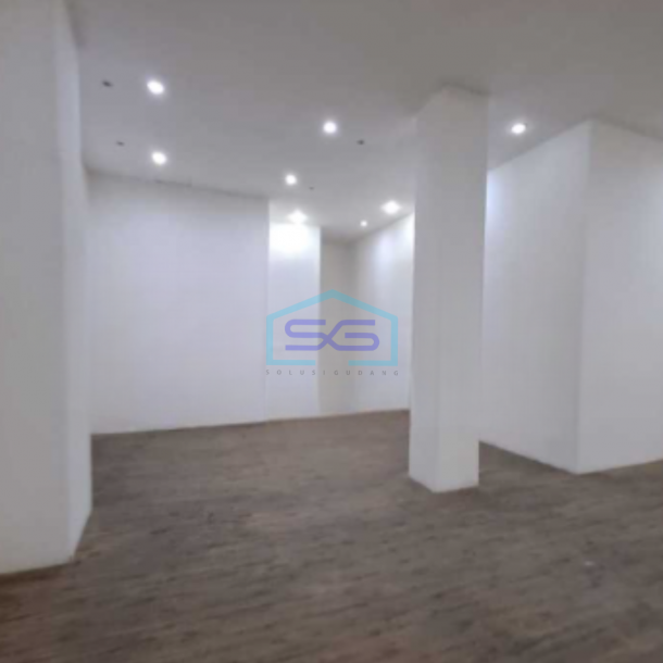 Disewakan Ruko Luas Tanah 200 m² Lokasi Gambir Jakarta Pusat-3