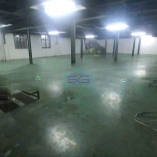 Disewakan Gudang Ada Lift Barang Luas Tanah 581 m² Lokasi Cengkareng Jakarta Barat-4