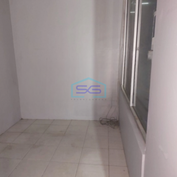 Disewakan Gudang Akses Container Luas Tanah 340 m² Lokasi Sunter Jakarta Utara-2