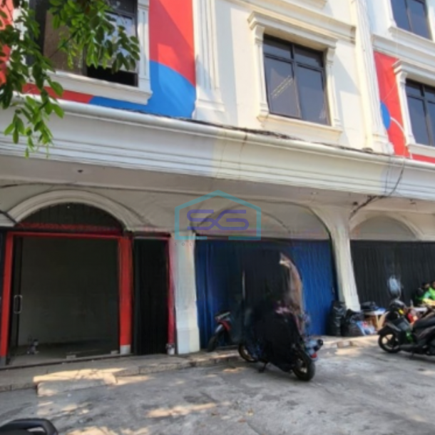 Disewakan Ruko Luas Bangunan 360 m² Lokasi Tebet Jakarta Selatan-1