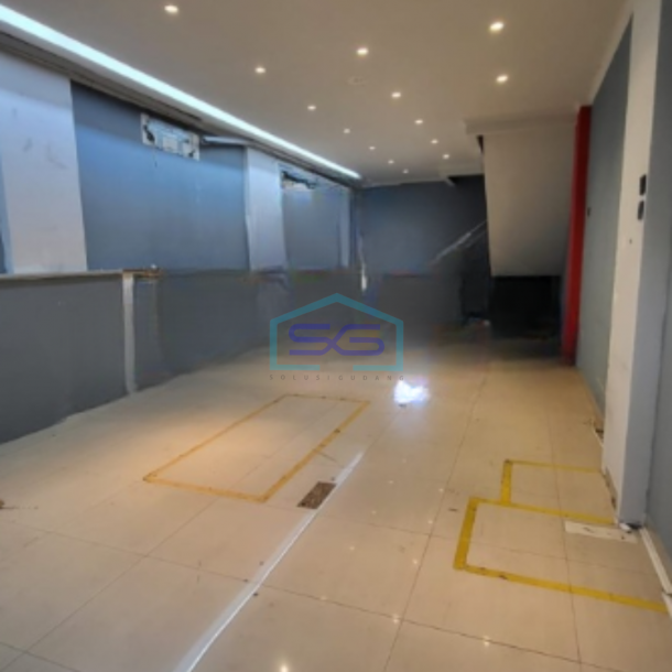 Disewakan Ruko Luas Bangunan 360 m² Lokasi Tebet Jakarta Selatan-3