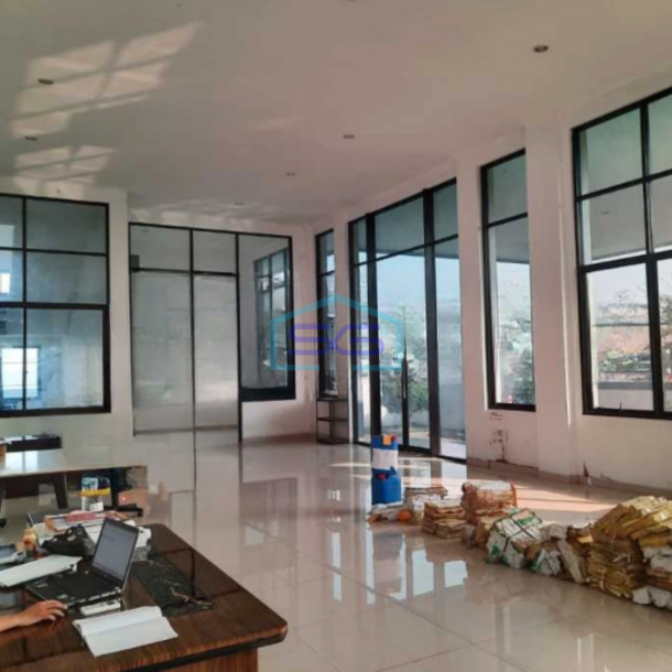 Dijual Gudang Akses Container 40 Feet di Kapuk Jakarta Utara Luas Tanah  3670 m²-1