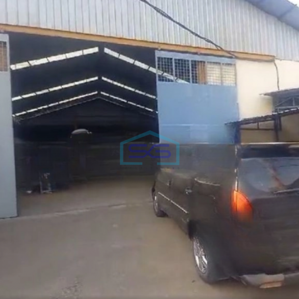 Disewakan Gudang Murah Luas Tanah  800 m² Lokasi Cikarang Pusat-1