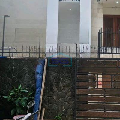 Disewakan Ruko Luas Bangunan  800 m² Lokasi Sunter Jakarta Utara
