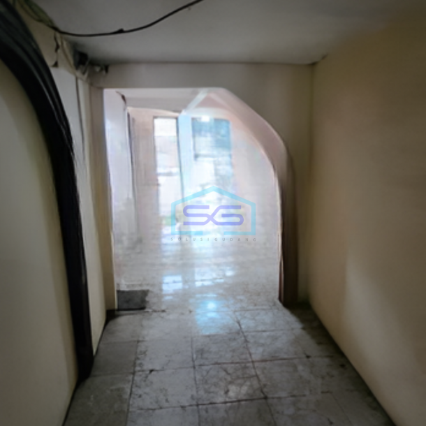 Disewakan Ruko 2 Lantai Luas Bangunan  300 m² Lokasi Tanjung Priuk Jakarta Utara-3