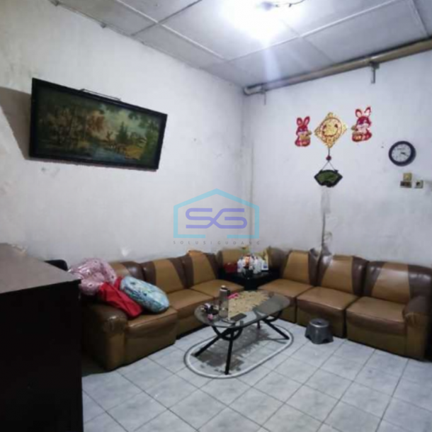 Disewakan Cepat Ruko Luas Tanah  222 m² Lokasi Kramat Jakarta Pusat-2