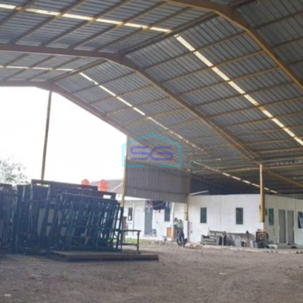 Dijual Cepat Gudang Murah Luas Bangunan  1000 m² Lokasi Tangerang-1
