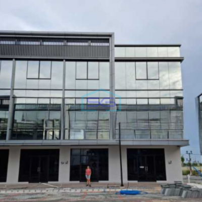 Dijual Cepat Ruko 3 Lantai Luas Bangunan  202 m² Lokasi Pantai Indah Kapuk Jakarta Utara