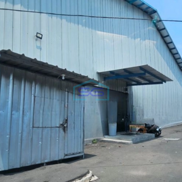Dijual Gudang Luas Bangunan 1064 m² Lokasi di Kapuk Kamal Jakarta Barat-1