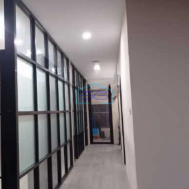 Dijual Gudang Luas Bangunan  400 m² Lokasi di Jakarta Barat-1