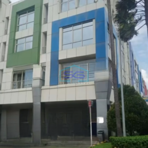 Disewakan Ruko Lokasi di Kelapa Gading Jakarta Utara Luas Bangunan 480 m²-1