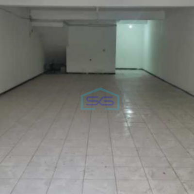 Disewakan Ruko 3 Lantai Luas Tanah  100 m² Lokasi di Jakarta Utara