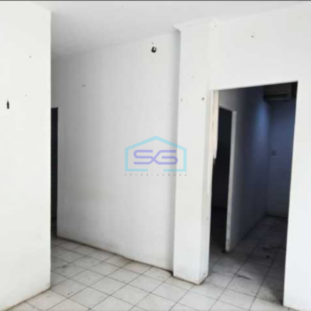 Dsewakan Ruko Luas Bangunan  165 m² Lokasi di Jakarta Barat-2