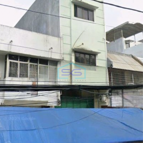 Disewakan Ruko 3 Lantai Luas Bangunan  240 m²  Lokasi di Jakarta Barat-1