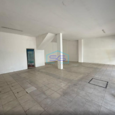 Disewakan Ruko 3 Lantai Luas Bangunan  540 m² Lokasi di Kapuk Kamal Jakarta Barat
