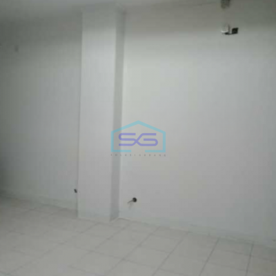 Disewakan Ruko Luas Bangunan 340 m² Lokasi di Cideng Jakarta Pusat