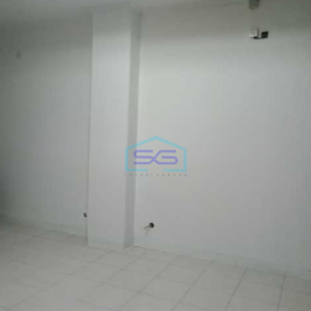 Disewakan Ruko Luas Bangunan 340 m² Lokasi di Cideng Jakarta Pusat-3