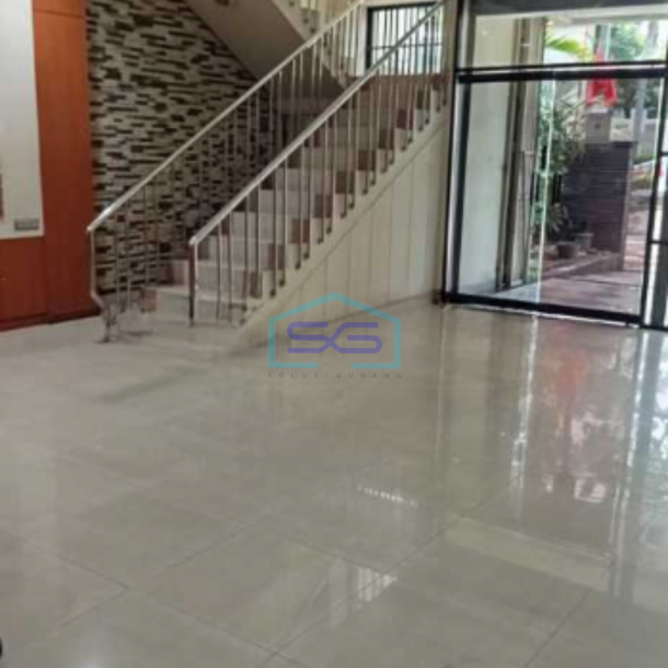 Disewakan Ruko Luas Bangunan  856 m² Lokasi di Cideng Jakarta Pusat-1