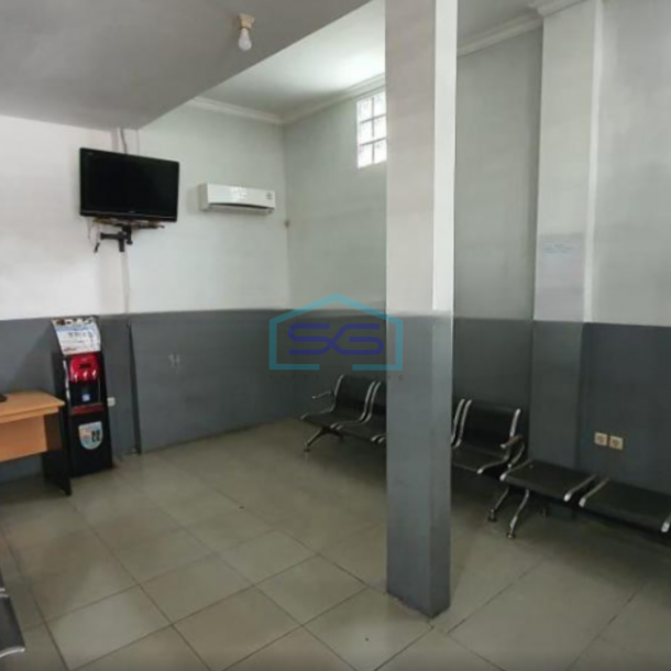 Dijual Ruko Luas Tanah 299 m2 Lokasi di Bekasi-3