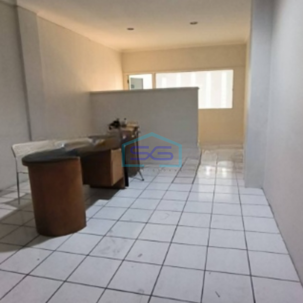 Disewakan Ruko Luas Bangunan  252 m² Lokasi di Cideng Jakarta Pusat-3