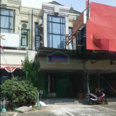 Disewakan Ruko di Jalan Raya Kelapa Gading Jakarta Utara Luas Bangunan  210 m²