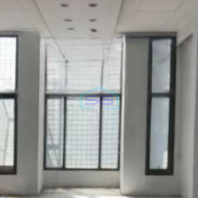Disewakan Ruko di Jalan Raya Kelapa Gading Jakarta Utara Luas Bangunan  210 m²