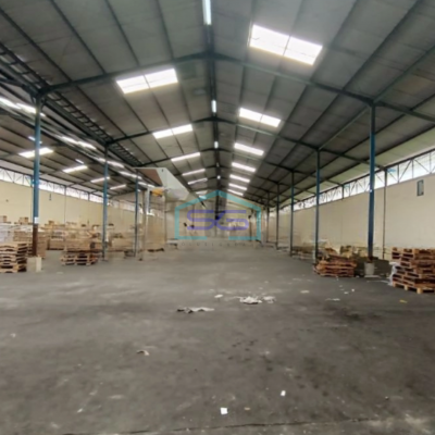Disewakan Gudang Akses Container 40 Feet Luas Tanah 2500 m² di Jakarta Timur