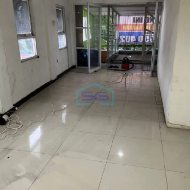 Disewakan Ruko 2 Lantai Luas Bangunan 156 m² Lokasi Cirebon Jawa Barat-3