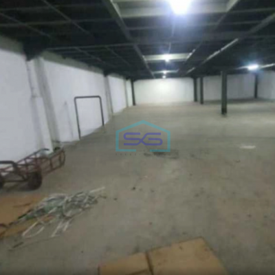 Disewakan Gudang Ada Lift Barang Luas Bangunan  1400 m²  di Cengkareng Jakarta Barat