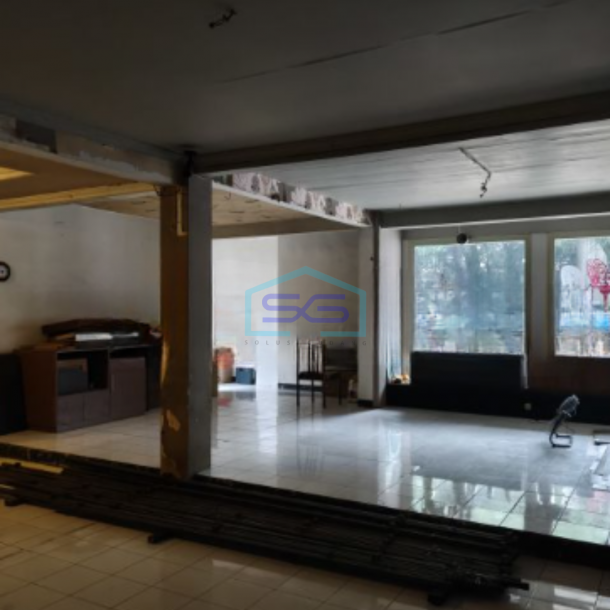 Disewakan Ruko 2 Lantai Luas Bangunan  500 m² di Tebet Jakarta Selatan-2