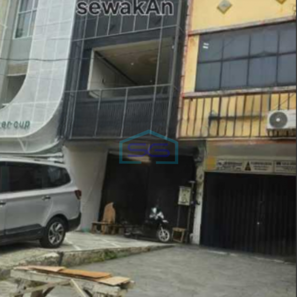 Disewakan Ruko 3 Lantai Luas Bangunan 254 m² Lokasi di Tebet Jakarta Selatan-1