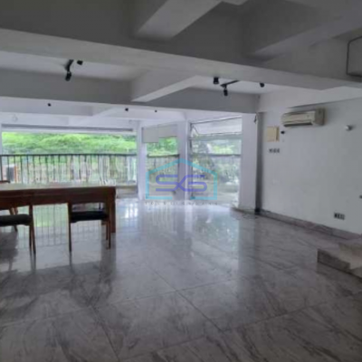 Disewakan Ruko Luas Tanah  300 m²  Lokasi di Pluit Jakarta Utara