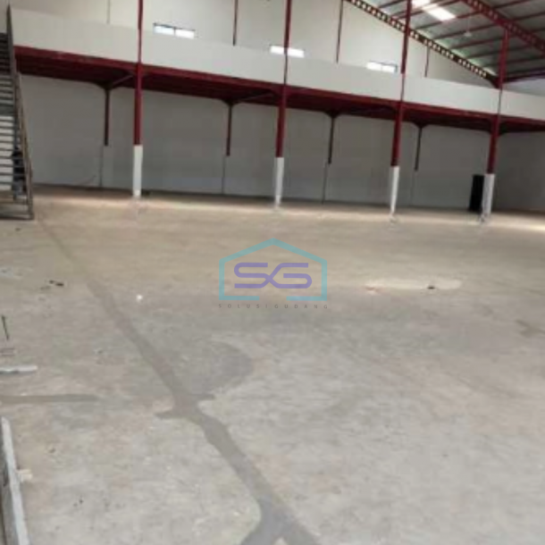 Disewakan Gudang Luas Bangunan 360 m² Lokasi di Kapuk Kamal Jakarta Barat-2
