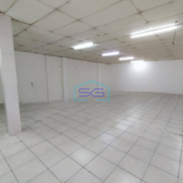 Disewakan Ruko Luas Tanah 280 m² Lokasi di Jakarta Timur-3