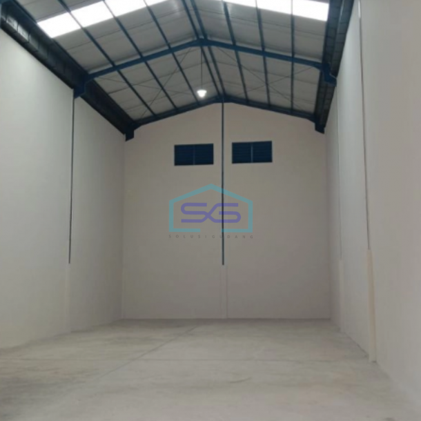 Disewakan Gudang Ada Kantor Luas Tanah  300 m² di Tangerang-3