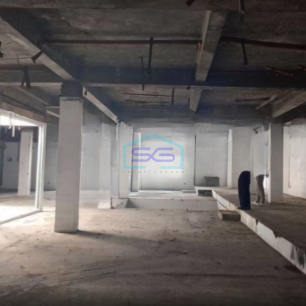 Disewakan Ruko Luas Tanah  600 m² Lokasi di Jakarta Pusat-1