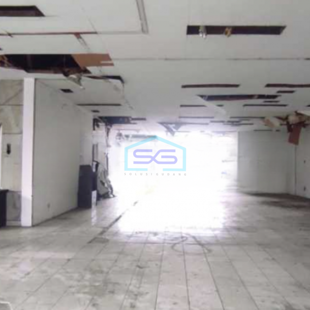 Disewakan Ruko Luas Tanah  994 m² Lokasi di Jakarta Timur-2