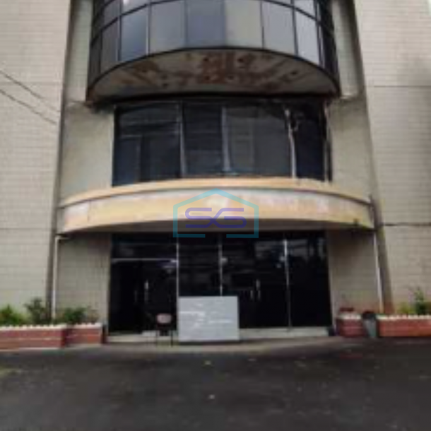 Disewakan Ruko Luas Tanah  994 m² Lokasi di Jakarta Timur-1